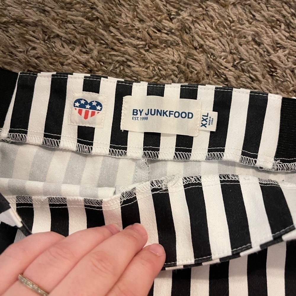 By Junk food black white striped pull on pants - Picture 3 of 9